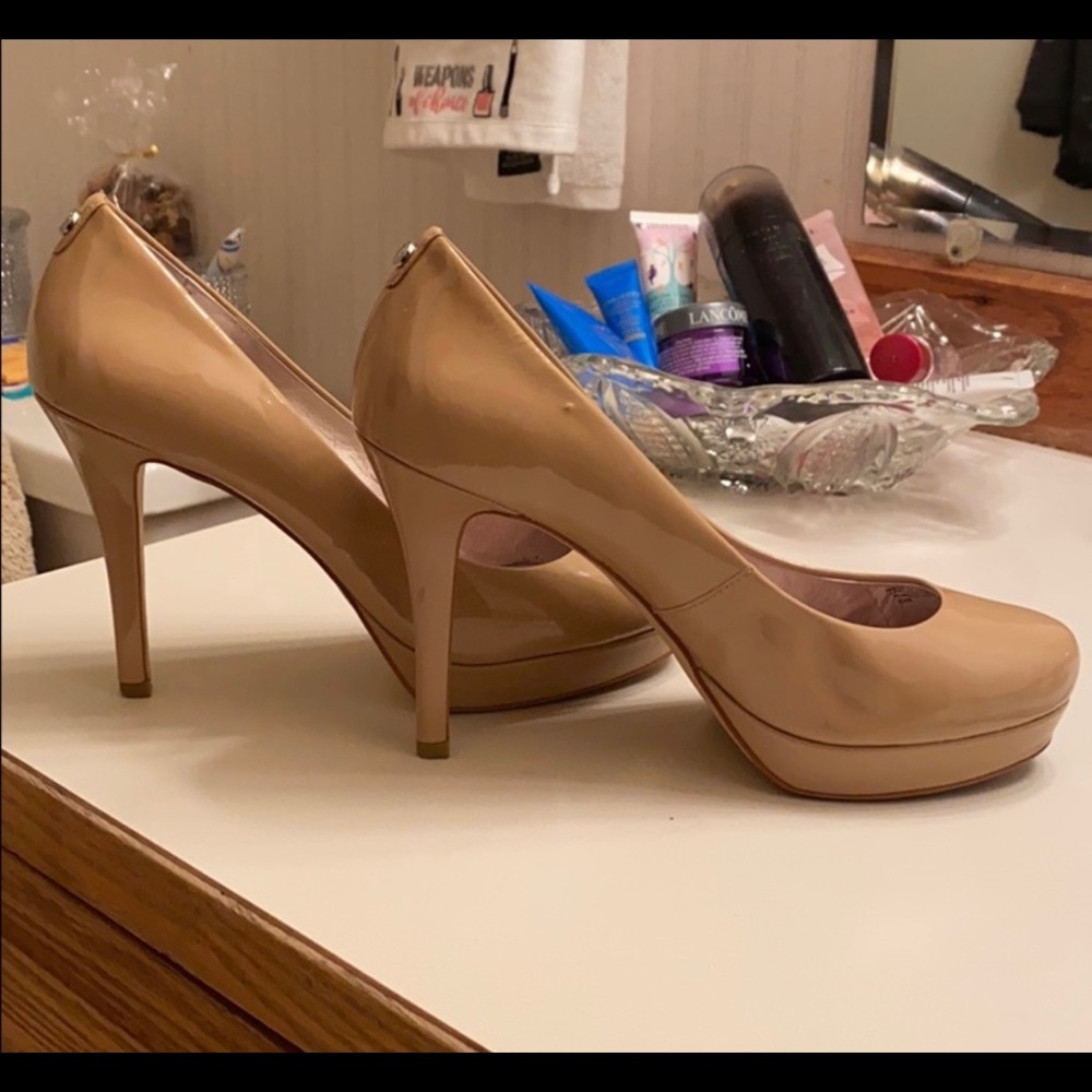 Michael Kors pumps